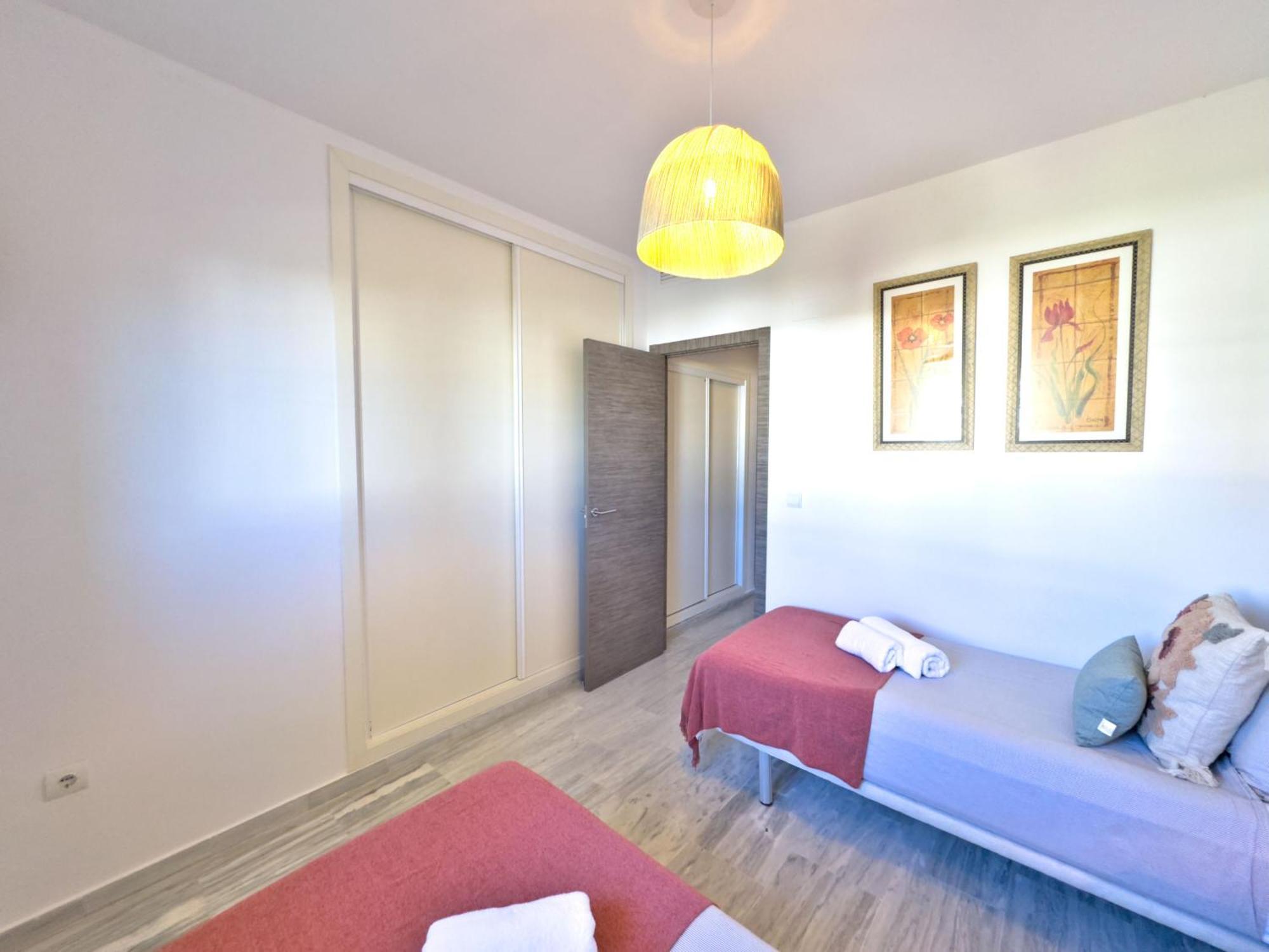 Apartamento En Zona Cabopino Marbella