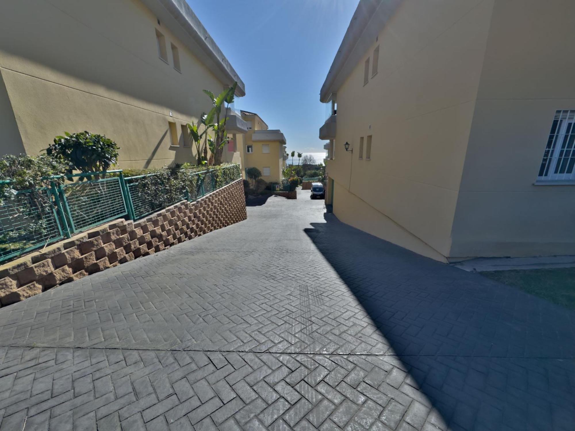 En Zona Cabopino Marbella