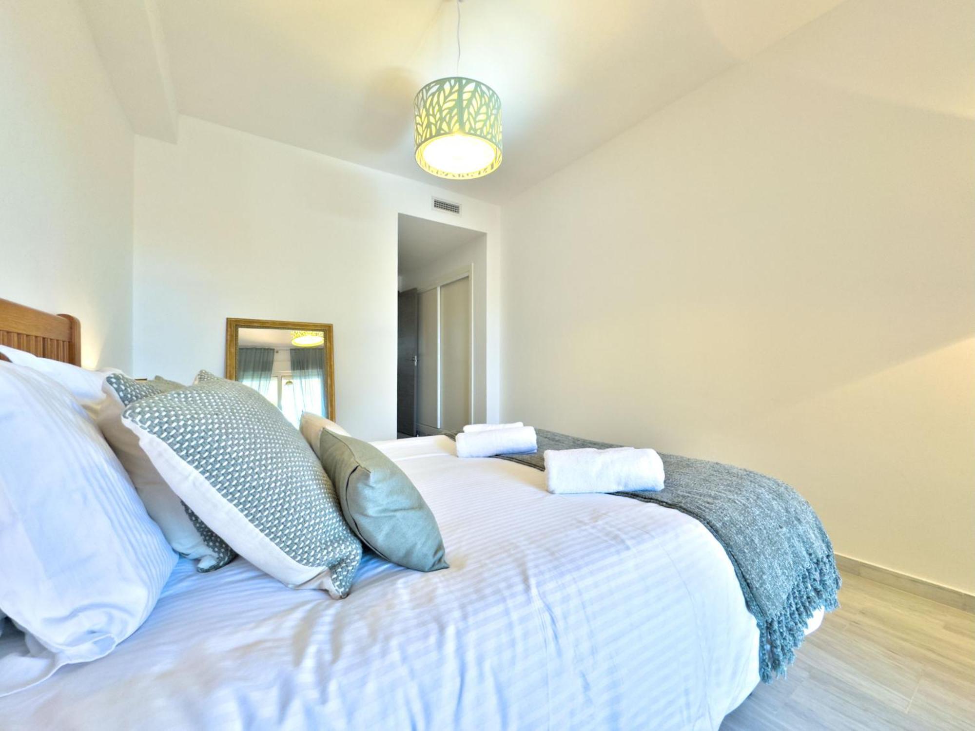 Apartamento En Zona Cabopino Marbella